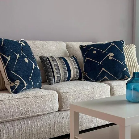 Zima Cove Calm Coastal Oasis