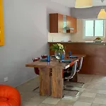 Apartament Zima Cove Calm Coastal Oasis *
