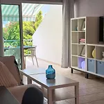 Apartament Zima Cove Calm Coastal Oasis