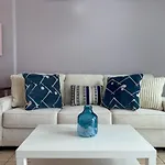 Apartament Zima Cove Calm Coastal Oasis