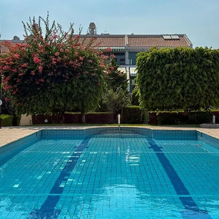 Zima Cove Calm Coastal Oasis * לימסול