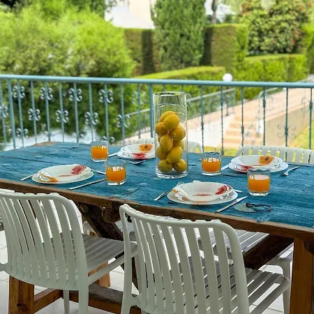 Zima Cove Calm Coastal Oasis דירה