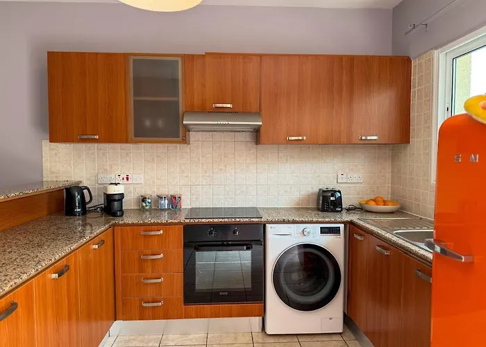 Zima Cove Calm Coastal Oasis