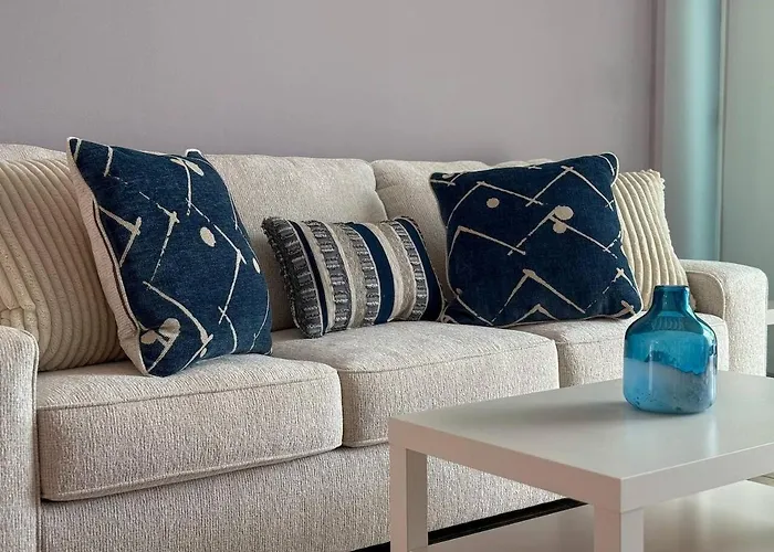 Zima Cove Calm Coastal Oasis