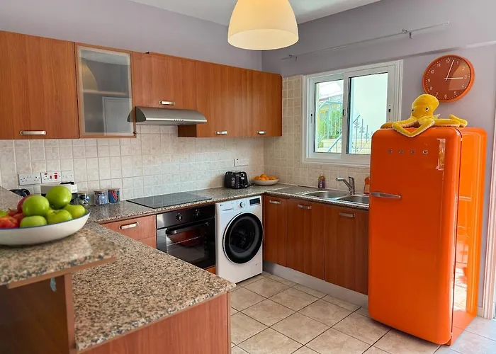 Zima Cove Calm Coastal Oasis * Λεμεσός