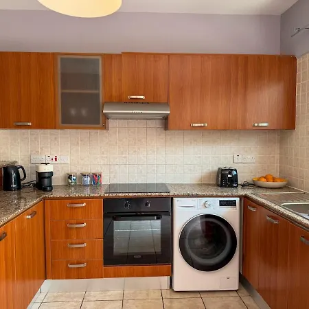 Zima Cove Calm Coastal Oasis